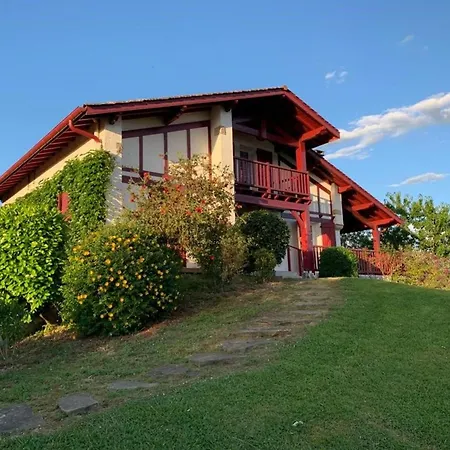 Hébergement de vacances Belle Basque Panoramique, 6 Couchages, A 7 Km De Et Des Thermes - Fr-1-495-29